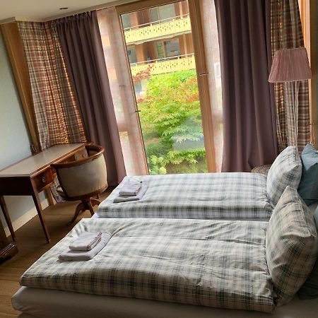 An Apartment In A Modern Swiss Chalet Iseltwald ภายนอก รูปภาพ