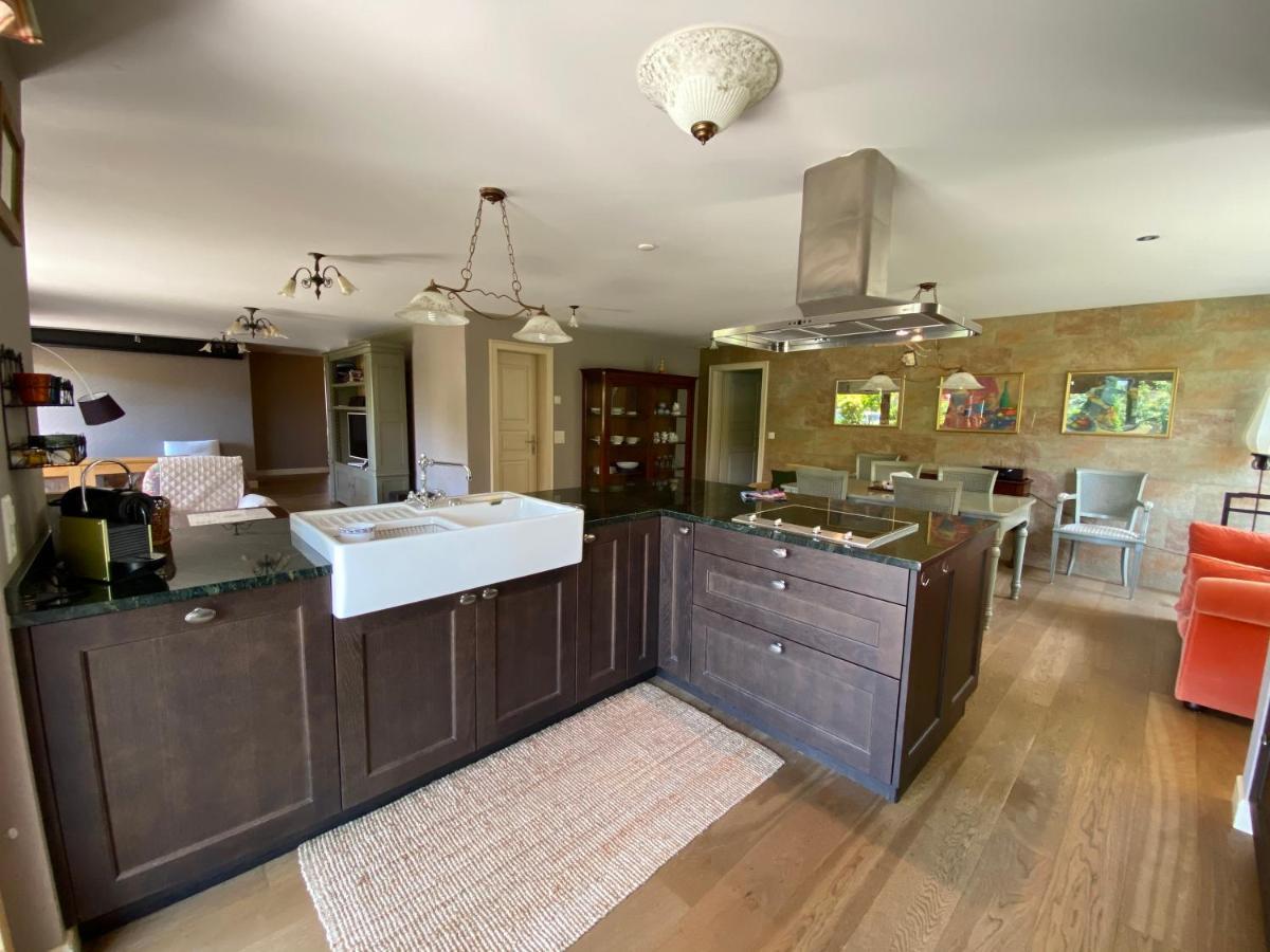 An Apartment In A Modern Swiss Chalet Iseltwald ภายนอก รูปภาพ