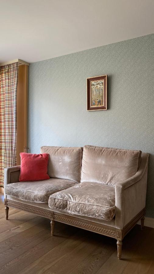 An Apartment In A Modern Swiss Chalet Iseltwald ภายนอก รูปภาพ