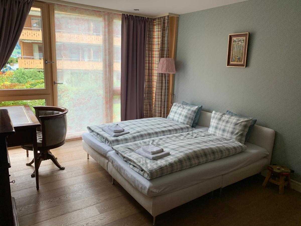 An Apartment In A Modern Swiss Chalet Iseltwald ภายนอก รูปภาพ